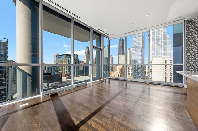 110 W Superior Street 2603, Chicago, IL 60654