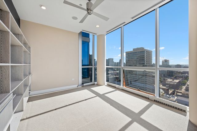 110 W Superior Street 2603, Chicago, IL 60654