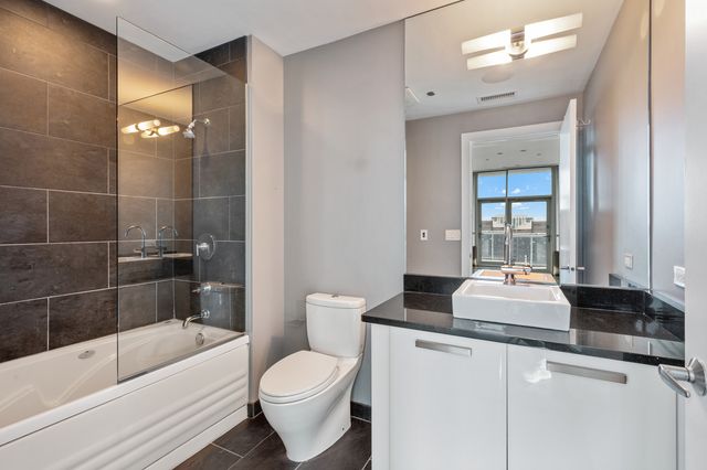 110 W Superior Street 2603, Chicago, IL 60654