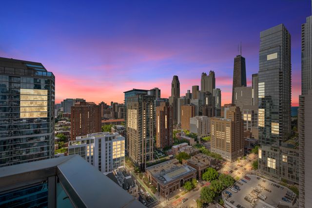 110 W Superior Street 2603, Chicago, IL 60654
