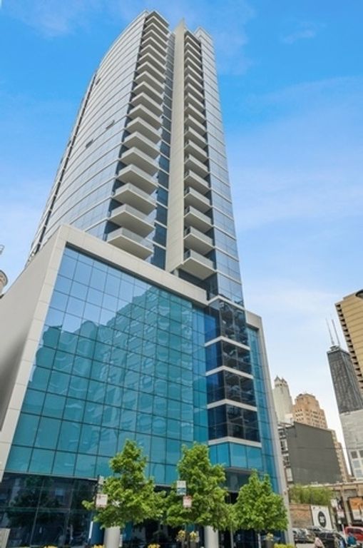 110 W Superior Street 2603, Chicago, IL 60654