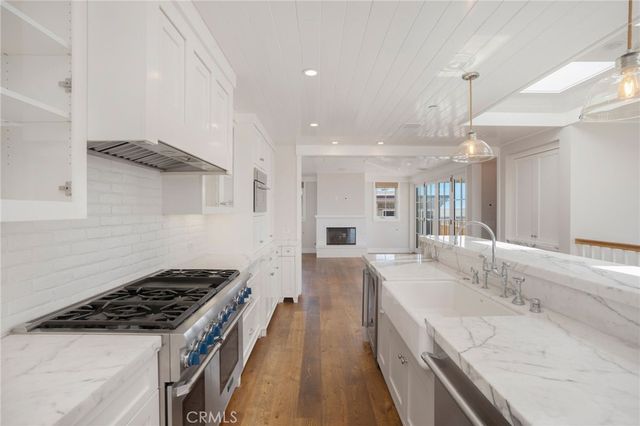 328 28th Street, Manhattan Beach, CA 90266