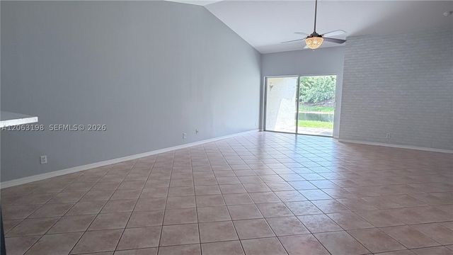 2020 Andromeda Ln 2020, Weston, FL 33327