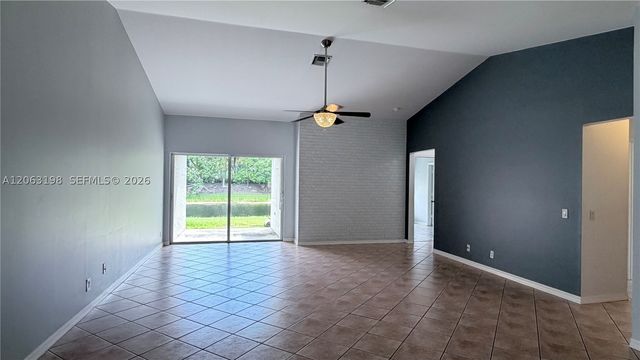 2020 Andromeda Ln 2020, Weston, FL 33327