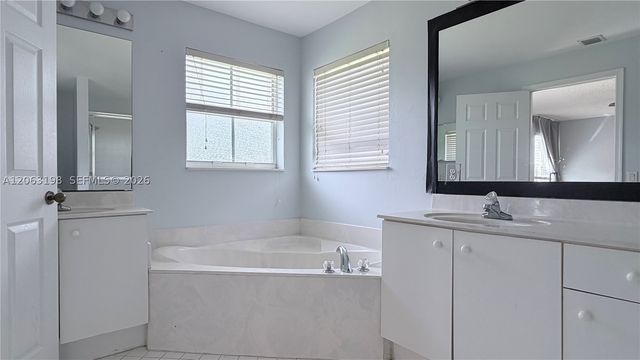 2020 Andromeda Ln 2020, Weston, FL 33327