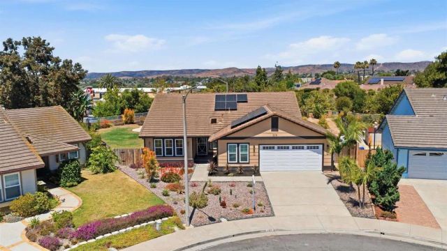 305 Via Metates, Oceanside, CA 92057
