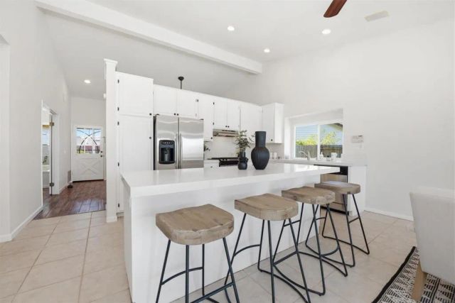 305 Via Metates, Oceanside, CA 92057