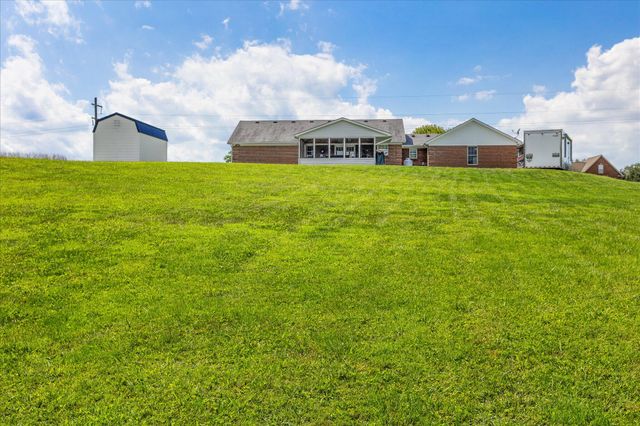 131 Dove Trace Drive, Mt Sterling, KY 40353