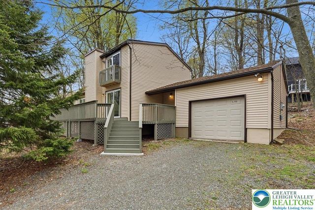 2231 Overlook Drive, Coolbaugh Twp, PA 18466