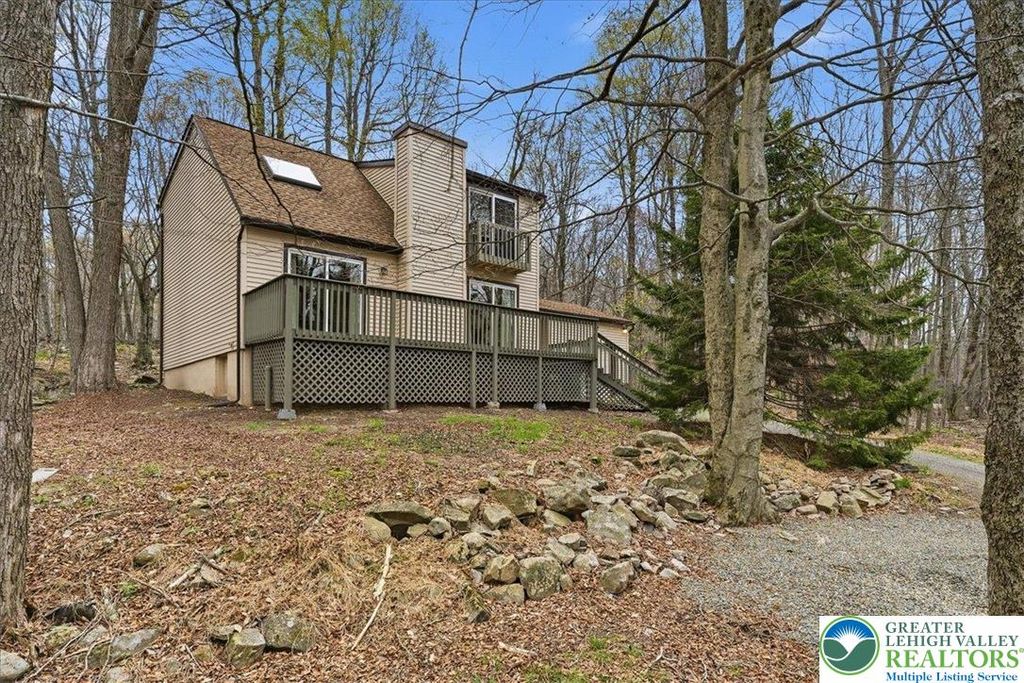 2231 Overlook Drive, Coolbaugh Twp, PA 18466