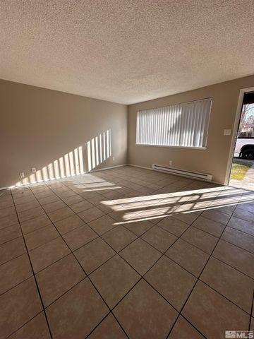 3316 Woodside Drive #16, Carson City, NV 89701