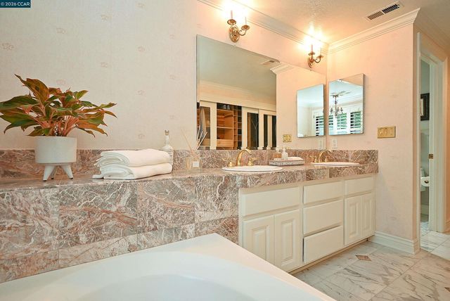 131 Shoshone Court, Danville, CA 94526