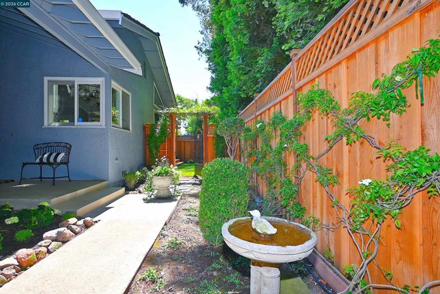 131 Shoshone Court, Danville, CA 94526