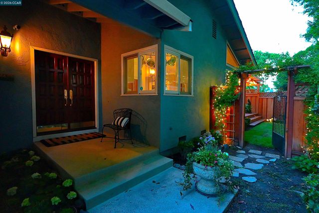 131 Shoshone Court, Danville, CA 94526