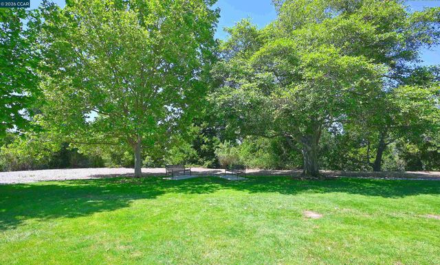 131 Shoshone Court, Danville, CA 94526