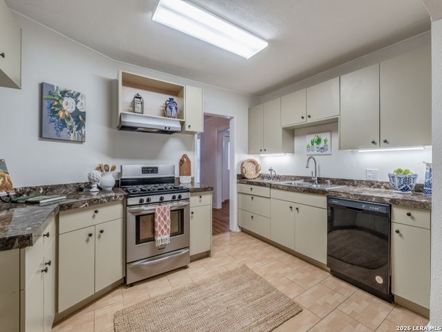 525 ABISO AVE, Alamo Heights, TX 78209