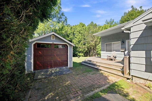 40 Lake St., Northampton, MA 01062