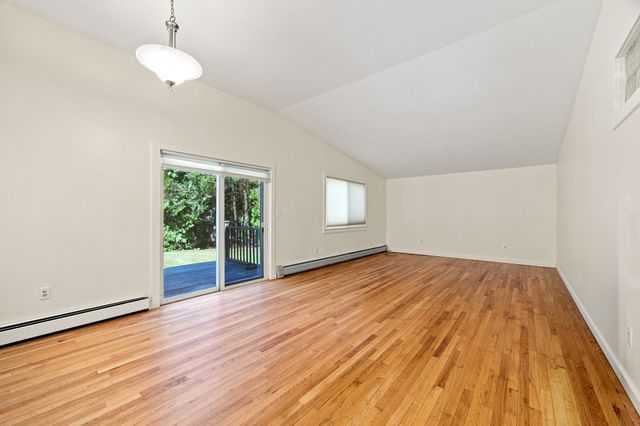 40 Lake St., Northampton, MA 01062