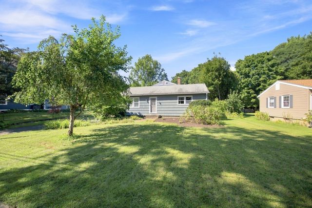 40 Lake St., Northampton, MA 01062