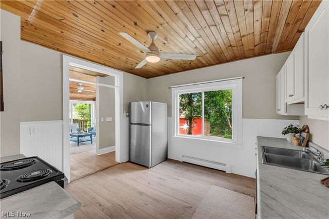 924 E 214th Street, Euclid, OH 44119