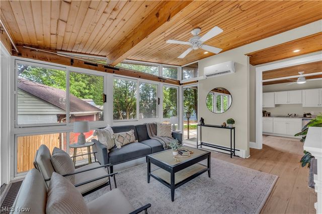 924 E 214th Street, Euclid, OH 44119