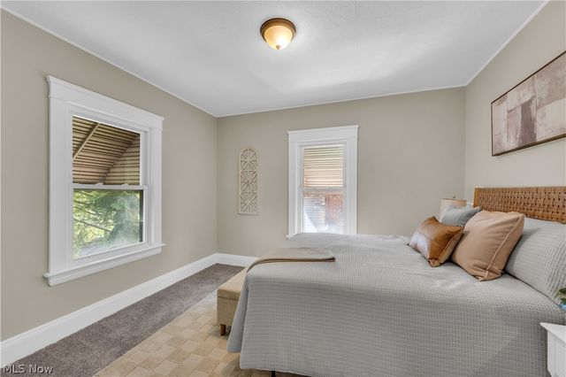 924 E 214th Street, Euclid, OH 44119