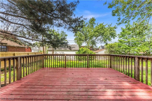 924 E 214th Street, Euclid, OH 44119