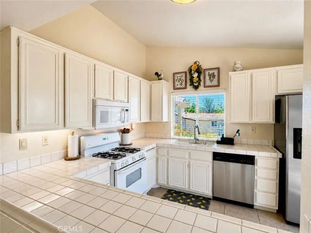 27704 Doreen Drive, Menifee, CA 92586
