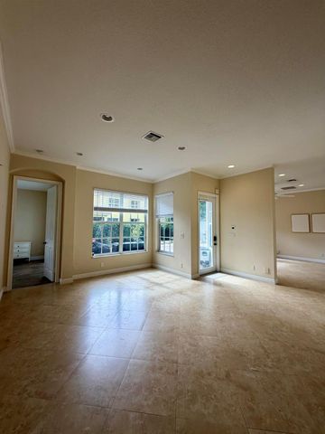 5684 Via De La Plata Circle, Delray Beach, FL 33484