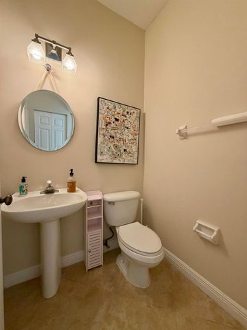 5684 Via De La Plata Circle, Delray Beach, FL 33484