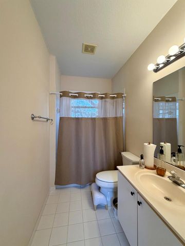 5684 Via De La Plata Circle, Delray Beach, FL 33484