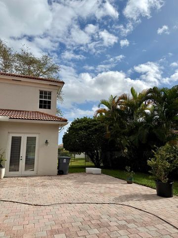 5684 Via De La Plata Circle, Delray Beach, FL 33484