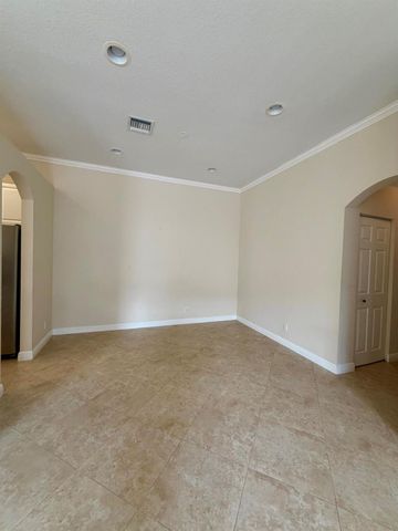 5684 Via De La Plata Circle, Delray Beach, FL 33484