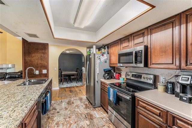 656 SOUNDVIEW DRIVE, Palm Harbor, FL 34683