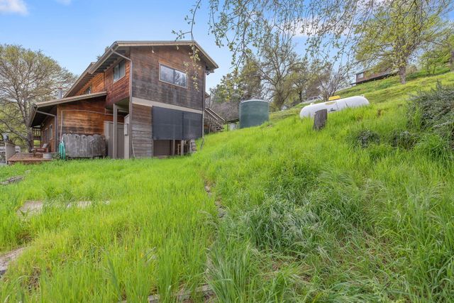 43677 Washburn Drive, Three Rivers, CA 93271