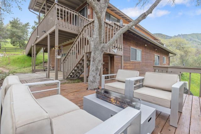 43677 Washburn Drive, Three Rivers, CA 93271