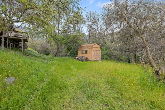 43677 Washburn Drive, Three Rivers, CA 93271