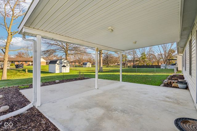 6 Kristelli Court, Brownsburg, IN 46112