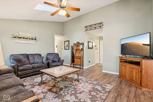 6 Kristelli Court, Brownsburg, IN 46112