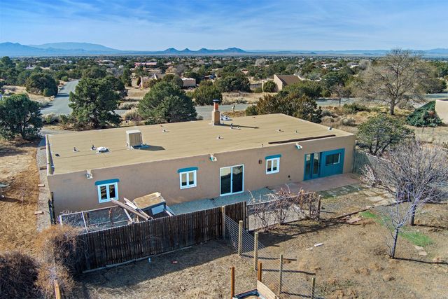 6 Verano Loop, Santa Fe, NM 87508