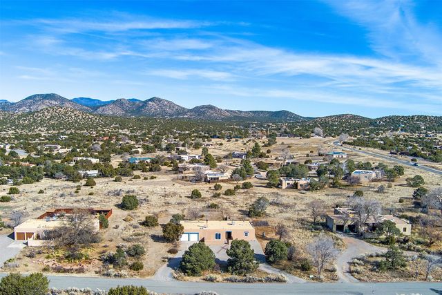 6 Verano Loop, Santa Fe, NM 87508