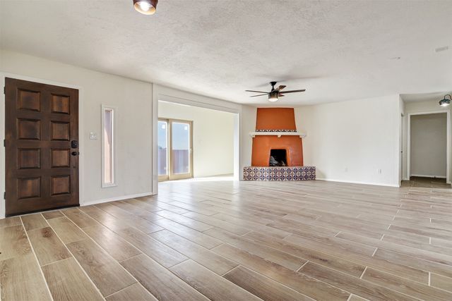 6 Verano Loop, Santa Fe, NM 87508