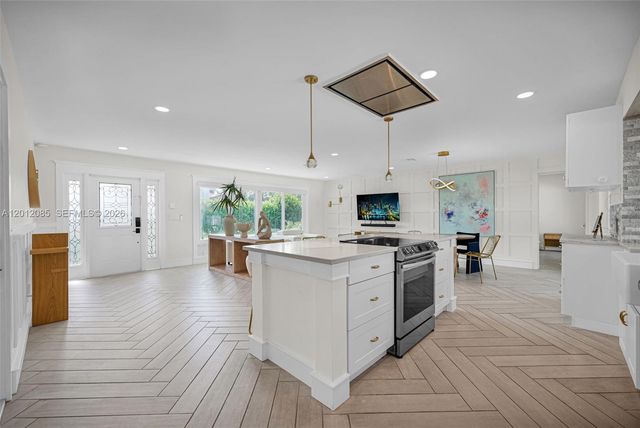 1001 NW 4th Court, Boca Raton, FL 33432