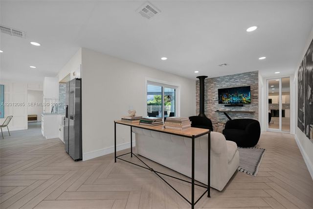 1001 NW 4th Court, Boca Raton, FL 33432