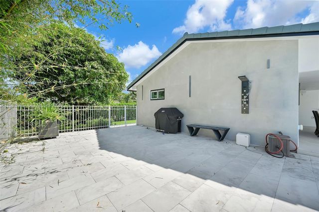 1001 NW 4th Court, Boca Raton, FL 33432