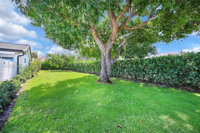 1001 NW 4th Court, Boca Raton, FL 33432