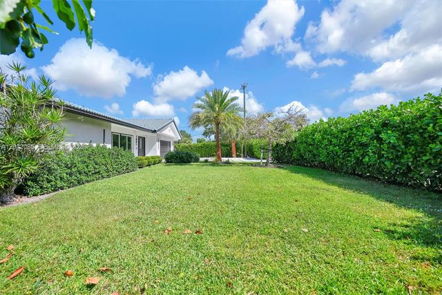 1001 NW 4th Court, Boca Raton, FL 33432