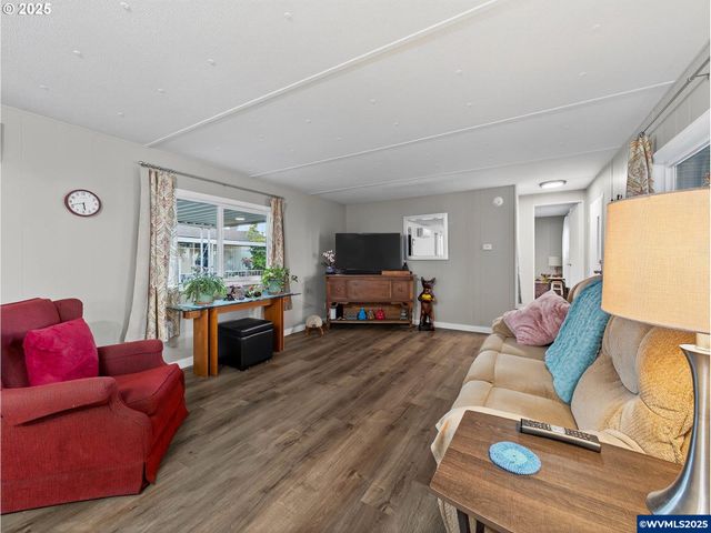 2902 E 2nd St 54, Newberg, OR 97132