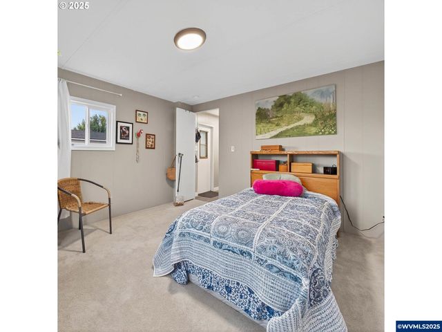 2902 E 2nd St 54, Newberg, OR 97132