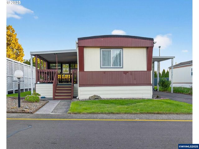 2902 E 2nd St 54, Newberg, OR 97132